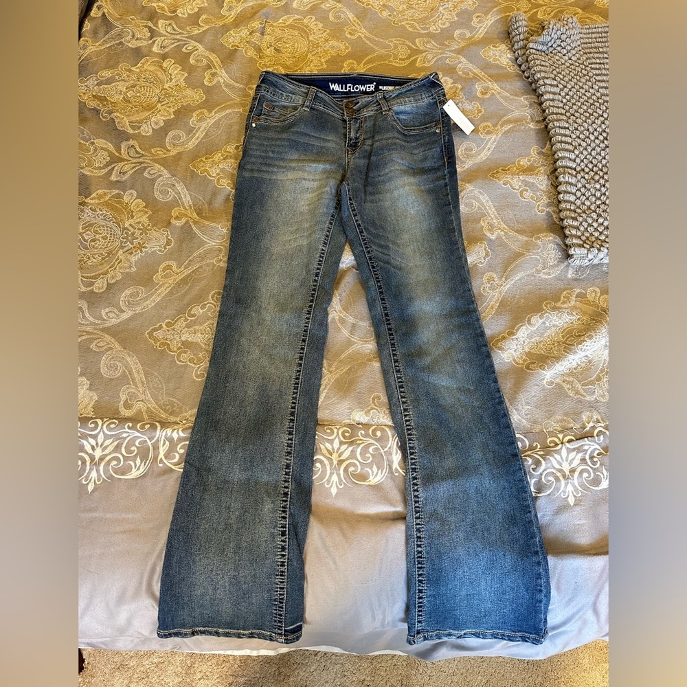 NWT Wallflower Bootcut Jeans